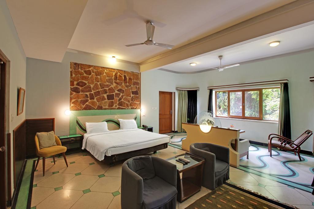Hotel Inn Season Mahāmandir Екстериор снимка