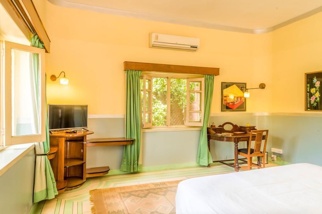Hotel Inn Season Mahāmandir Екстериор снимка