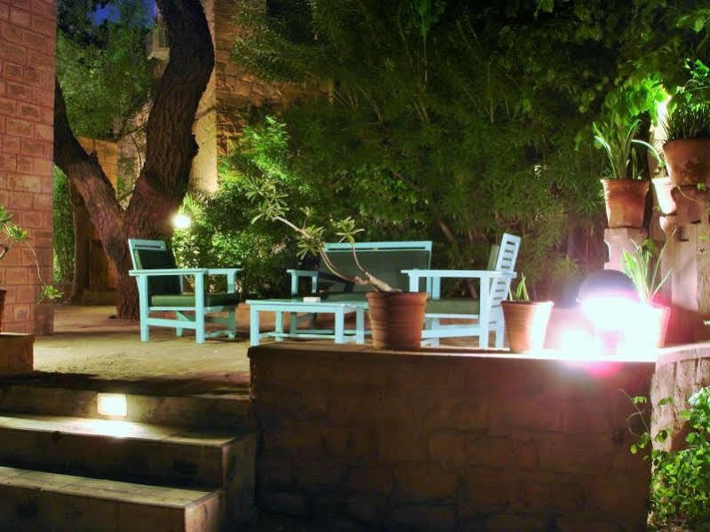 Hotel Inn Season Mahāmandir Екстериор снимка