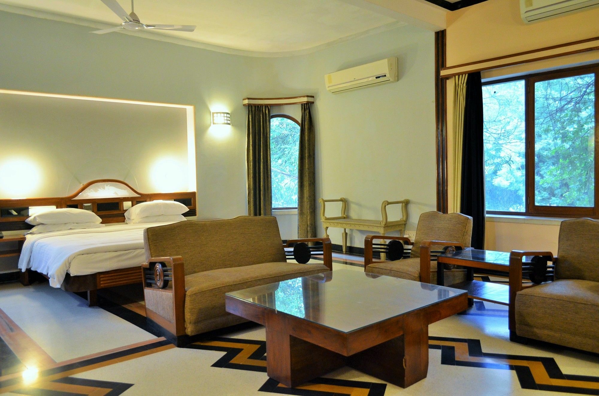 Hotel Inn Season Mahāmandir Екстериор снимка